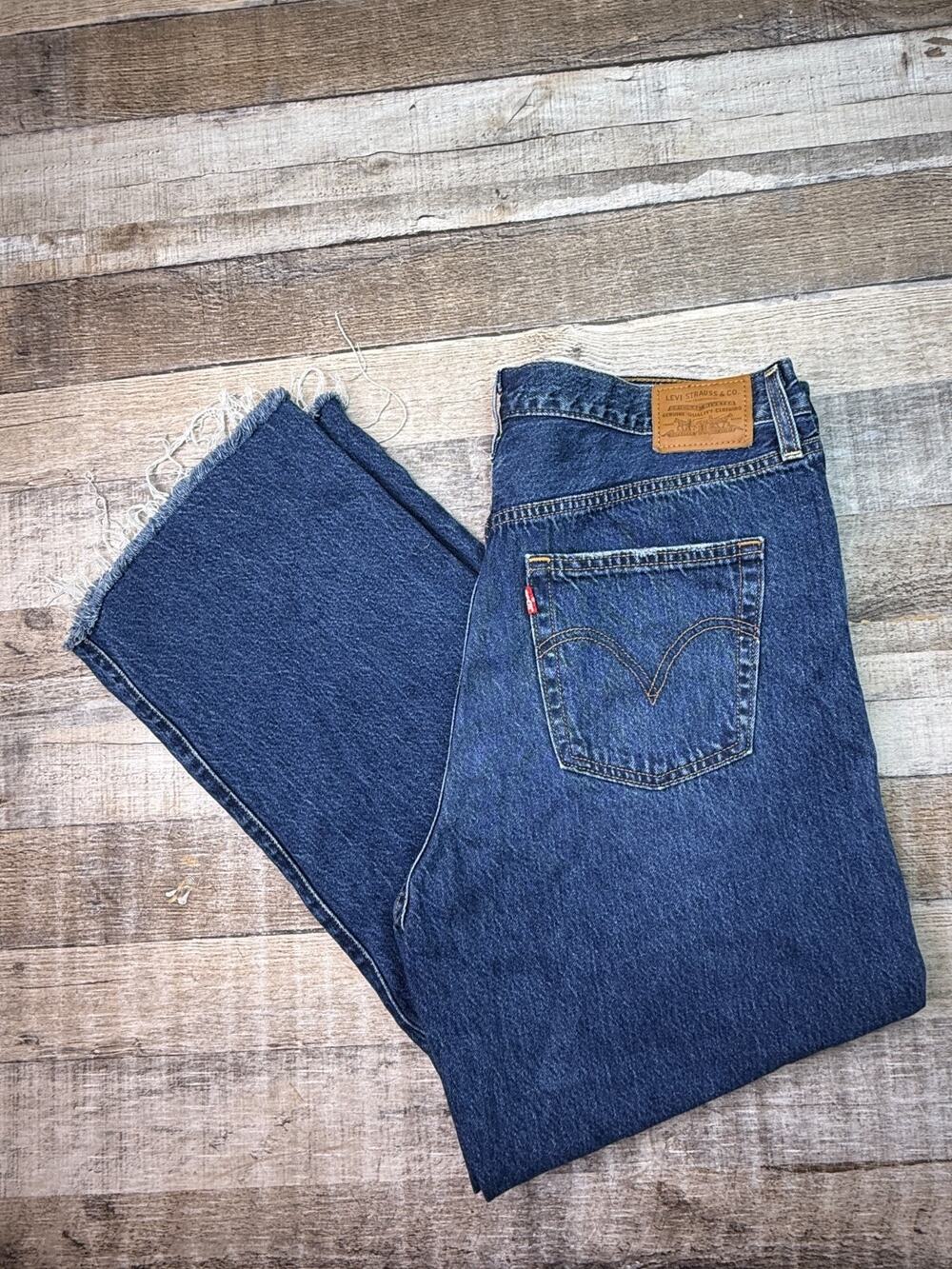 Levis Premium Womens 33x29 Ribcage Straight Ankle Jeans High Rise Denim Raw Hem